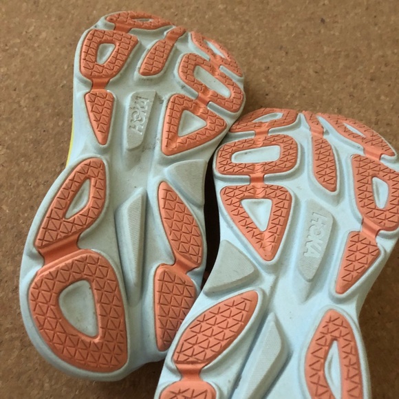 Hoka - Picture 7 of 12